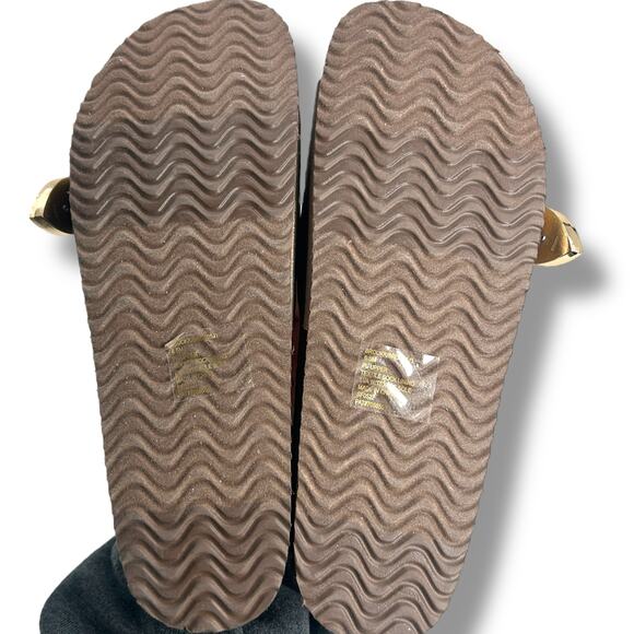 NEW Madden Girl Brookk Buckled Footbed Slides Size 6.5 Metallic Taupe Sandals - Picture 10 of 10